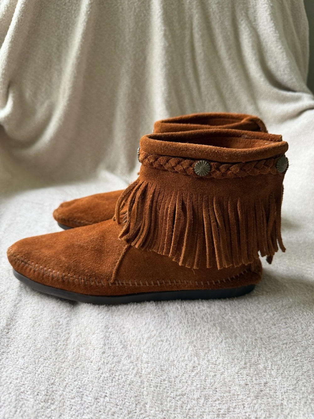 Minnetonka Fringe Suede Leather Ankle Moccasin Boot Shoe Brown Womens 9